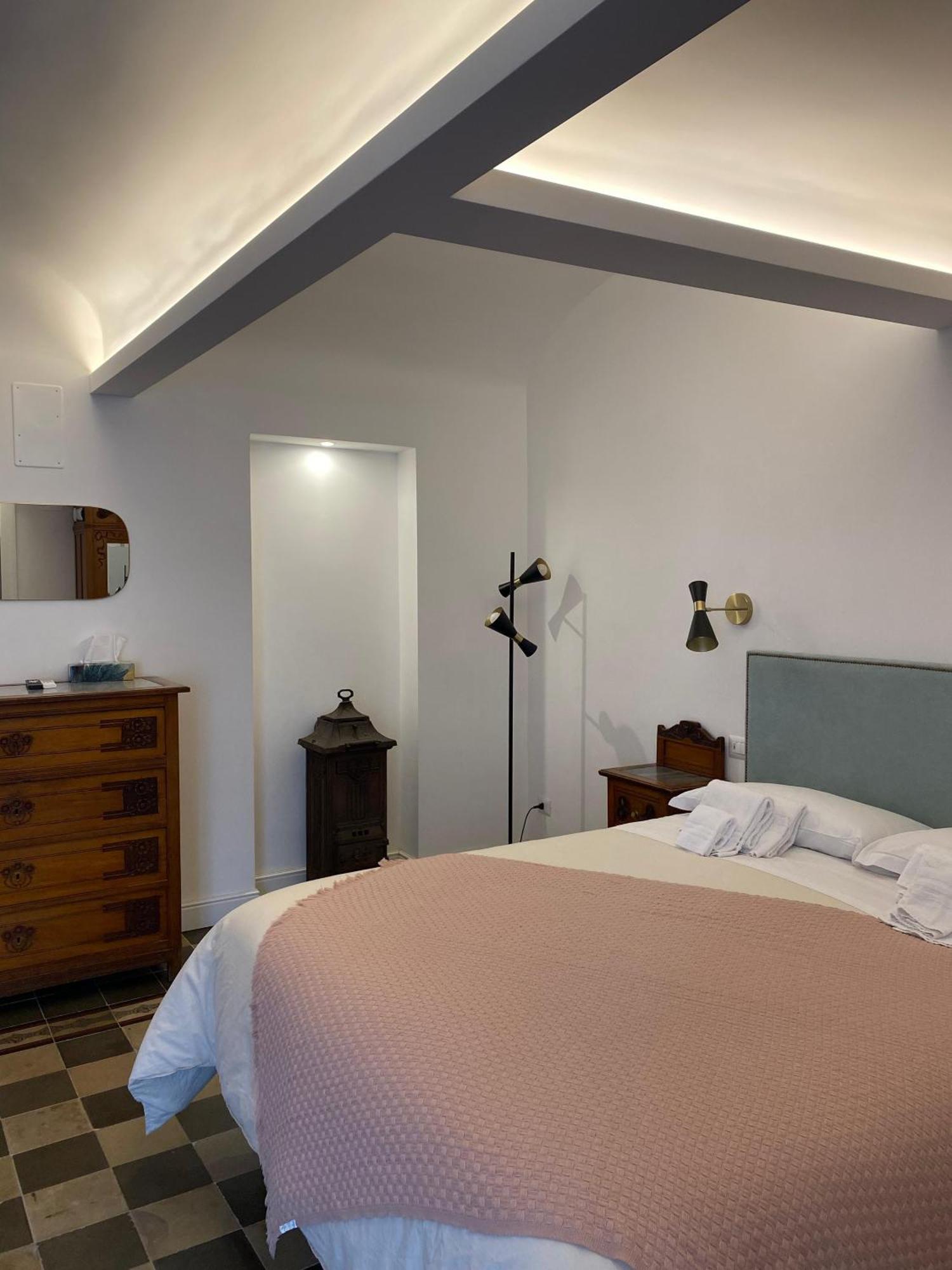 Bed and Breakfast Dimora Dei Minoriti CTA Exterior foto